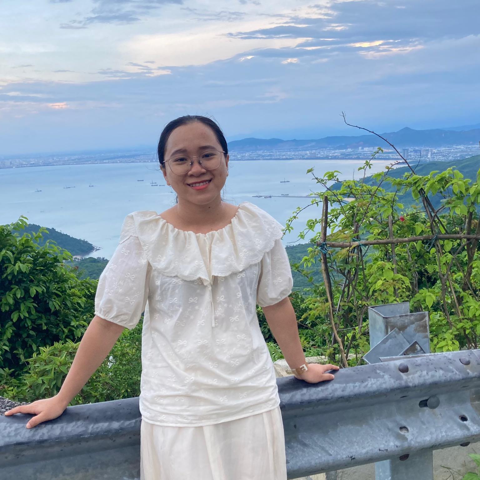 Uyên Tôi 